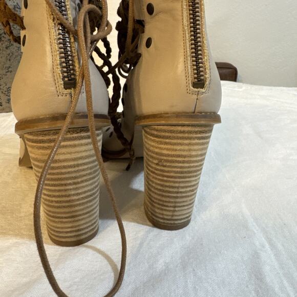 Free People Pember Chunky Heel 7.5 EUC Gladiator Grunge Boho Fairy Fest Rare - Picture 12 of 16